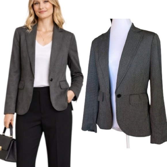 White House Black Market Jackets & Blazers - WHBM Blazer black 2 pockets 1 button front Women’s Sz 10